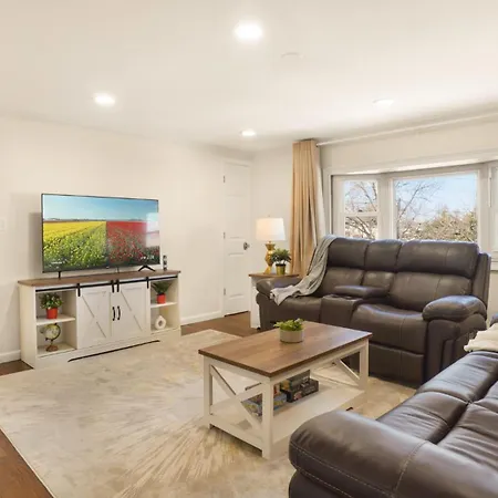 Ferienwohnung The Mod Pad! 15 Min From Airport, Free Parking!